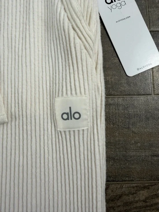 NEW Alo Yoga Cream Ribbed Joggers - Picture 9 of 11